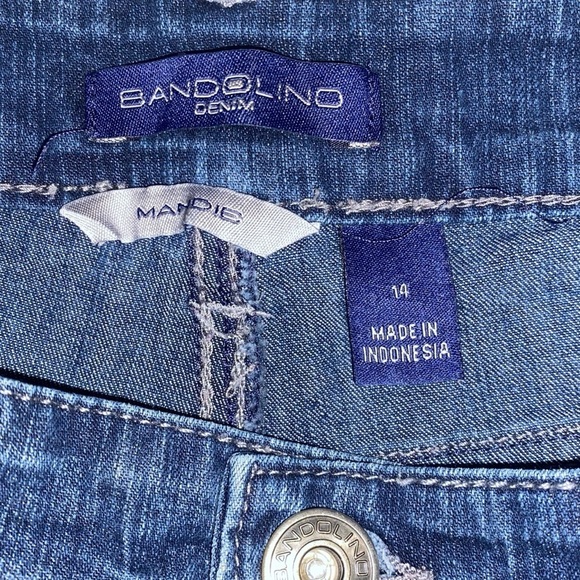 BANDOLINO Cuffed Denim Capri Jeans Dark Wash Mid Rise SZ 14 Average Blue - Picture 4 of 5